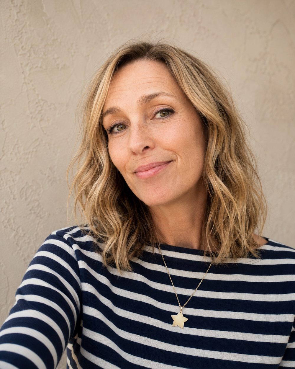 Lindsey-head-shot